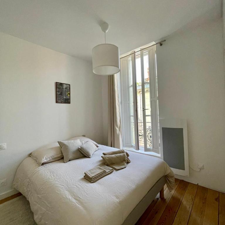 Montfaucon - Élégant appartement & terrasse au cœur de Bordeaux, idéalement situé - Two-Bedroom Apartment - 4