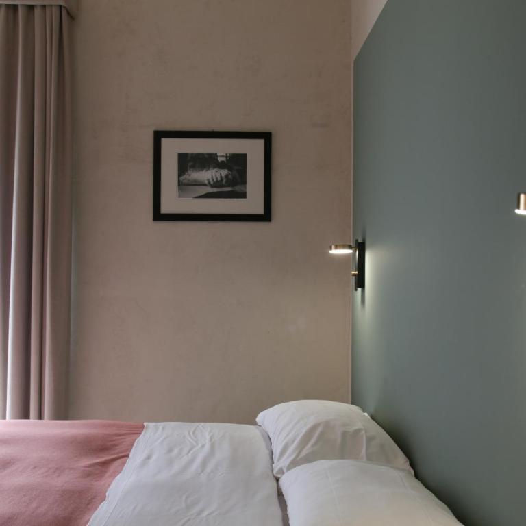Tre Vie apARTment 80 - Two-Bedroom Apartment - 19