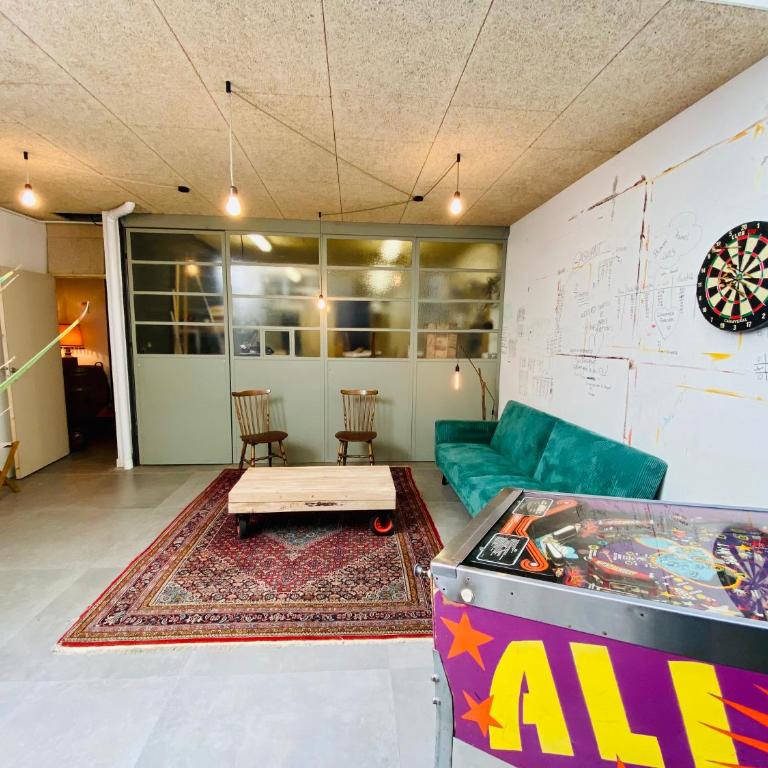 Oasis Urbaine - Spacieux et calme avec patio - Appartement 1 Chambre - 3