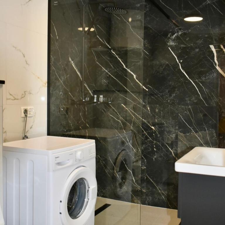 Bel Apartment - One-Bedroom Apartment - 8
