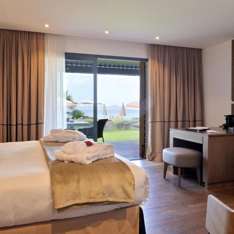 Hôtel Le Week end - Suite Junior avec Terrasse - Vue sur Mer - 1