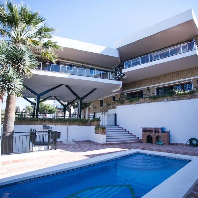 CASA EXCLUSIVA EL CANDADO MALAGA - Casa de 5 dormitorios - 1