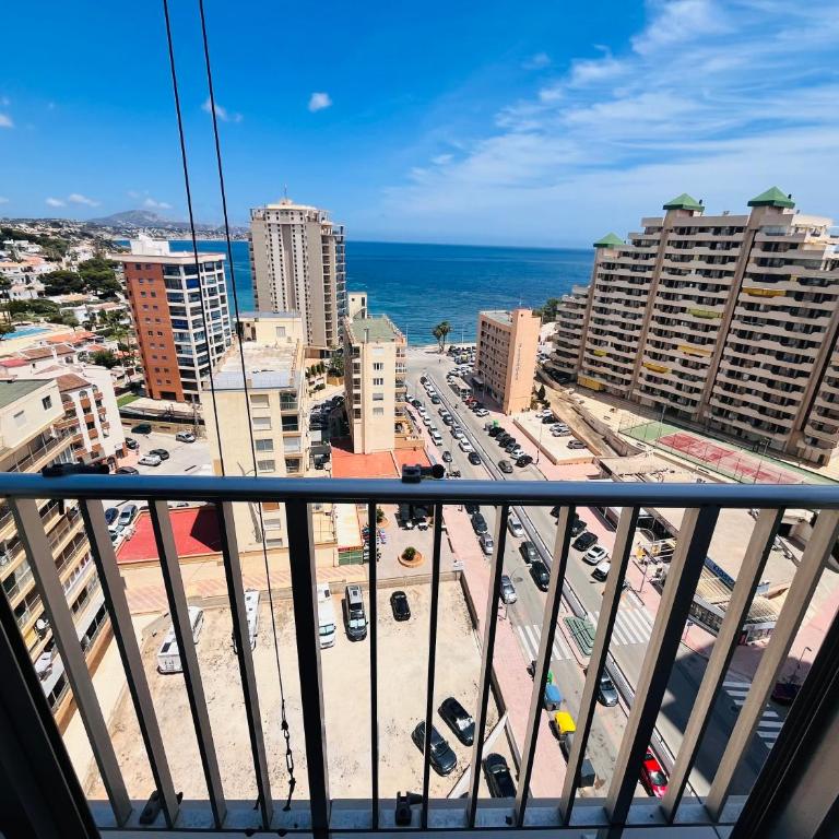 Calpe apartamento con vistas al mar impresionantes a 5 min de la playa aire wifi parking comunitario - Apartamento de 1 dormitorio - 12