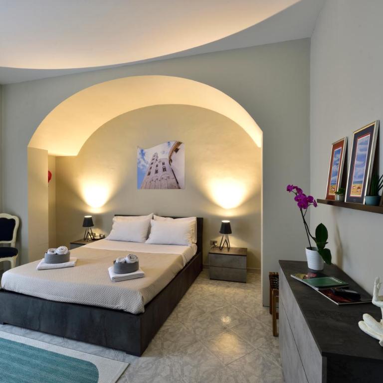 CiaoBari Apartment - Elegant 4 Bedrooms in the heart of Old Town - Appartamento con 4 Camere da Letto - 1