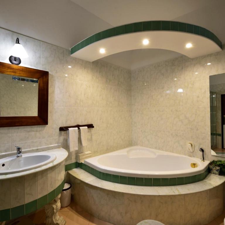 CiaoBari Apartment - Elegant 4 Bedrooms in the heart of Old Town - Appartamento con 4 Camere da Letto - 27