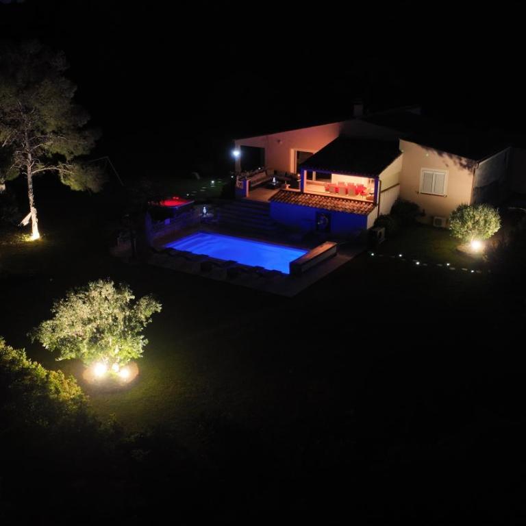 Villa La Chiappa Bord de Mer avec piscine chauffée et Jacuzzi - Villa - 35