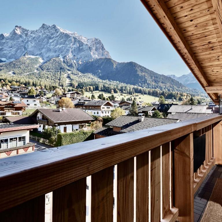 Deluxe Apartment Zugspitze Ehrwald mit Pool, Sauna, direkt am Golfplatz - Apartamento de 2 dormitorios - 12