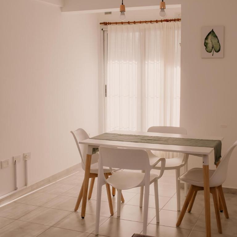 excelente ubicación! Con cochera - Apartamento de 1 dormitorio - 4
