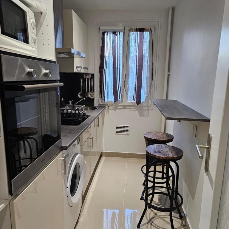 appartement proche aéroport - Apartment mit 2 Schlafzimmern - 11
