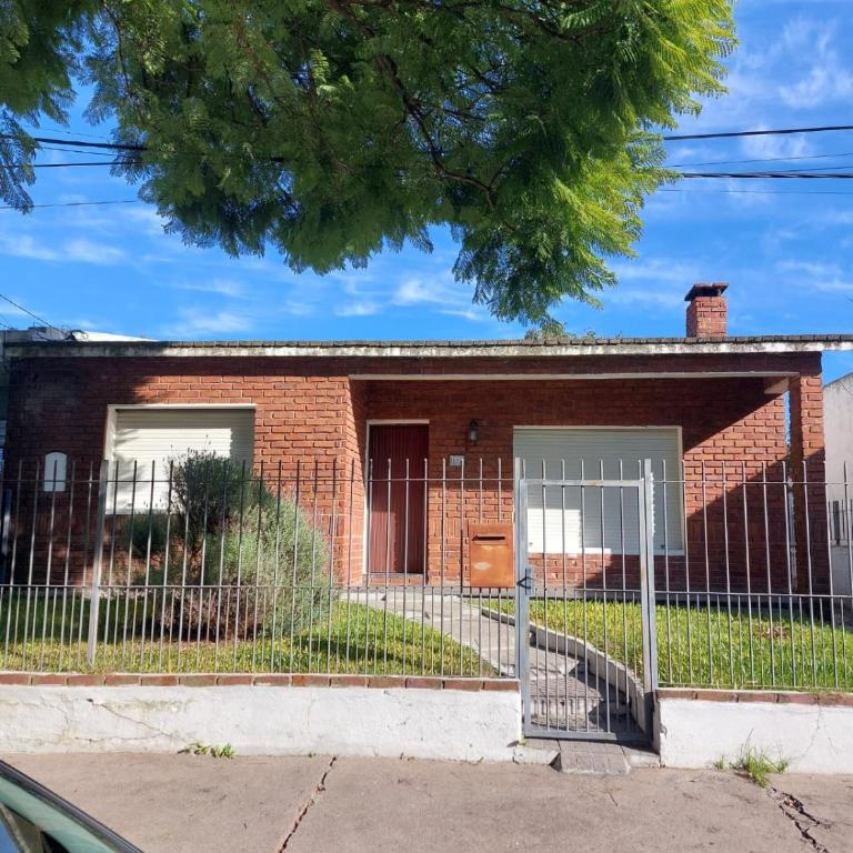 Casa Amandus - Three-Bedroom House - 2