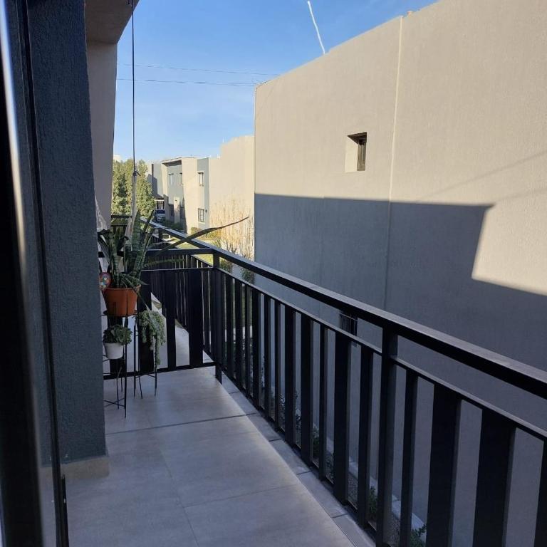 Moderno Departamento en Luján de Cuyo cercano a bodegas y viñedos - Apartamento de 2 dormitorios - 4