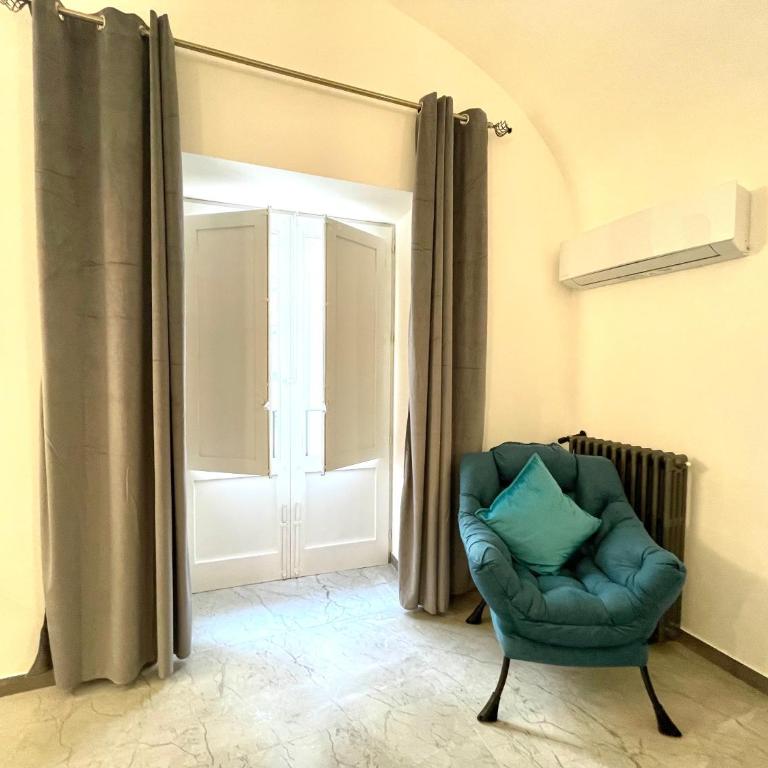 Nel Cuore di Palermo Isidoro Palace - Appartamento con 1 Camera da Letto e Balcone - 4