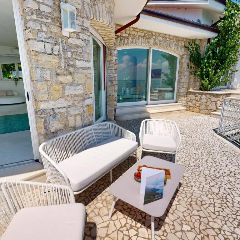 Villa Flora luxury pool-BGL - Villa con Piscina Privata - 32