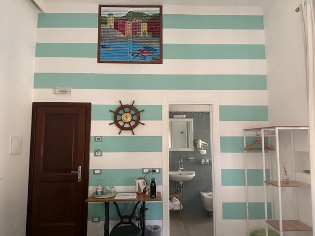 Teresa Rooms & Suites - Deluxe Double Room - 12