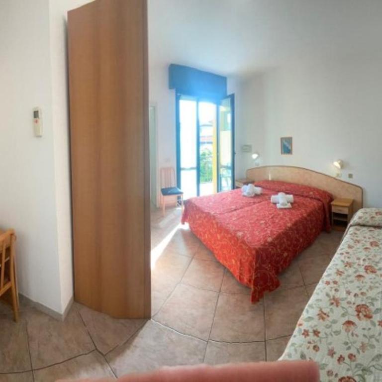 Hotel Silvaion - Camera Tripla - 10