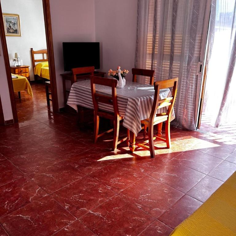 Apartamentos Inter Gandia Playa - Apartamento con balcón - 3