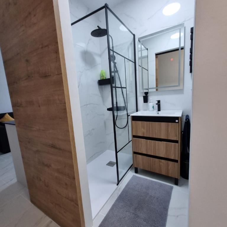 Seascape - Tranquil Studio Apartment - One-Bedroom Apartment - 14