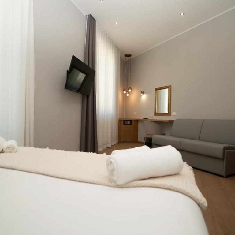 Manere Suites - Suite with Balcony - 4