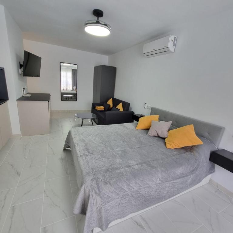 Seascape - Tranquil Studio Apartment - One-Bedroom Apartment - 12