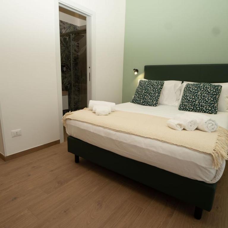 Manere Suites - Deluxe Double Room with Balcony - 5