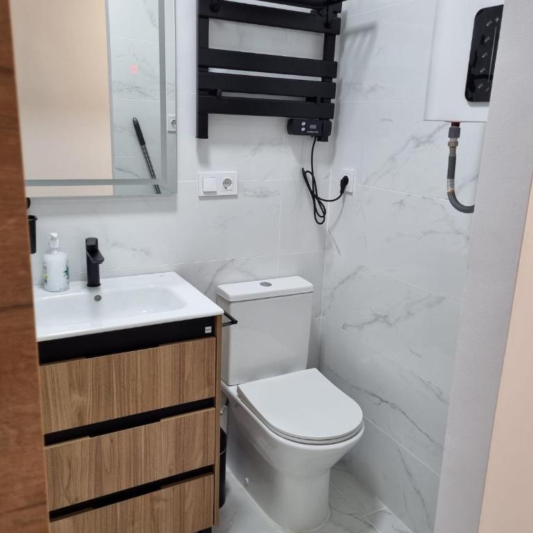 Seascape - Tranquil Studio Apartment - One-Bedroom Apartment - 9