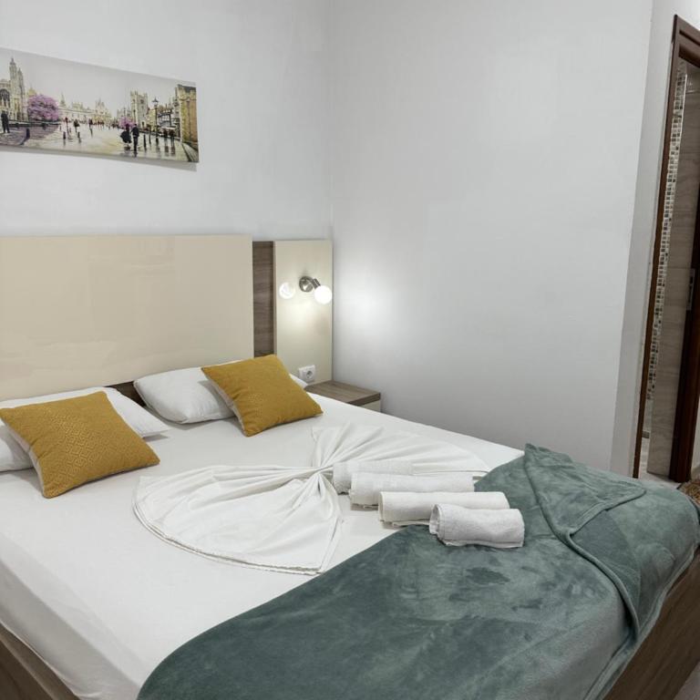 Apartments Amar - Deluks Dvokrevetna Soba sa Bračnim Krevetom - 1