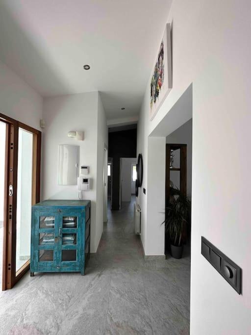 The Beach House - Villa - 25