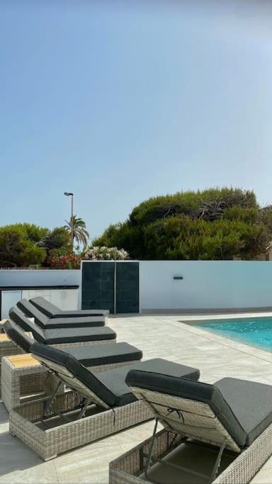 The Beach House - Villa - 27