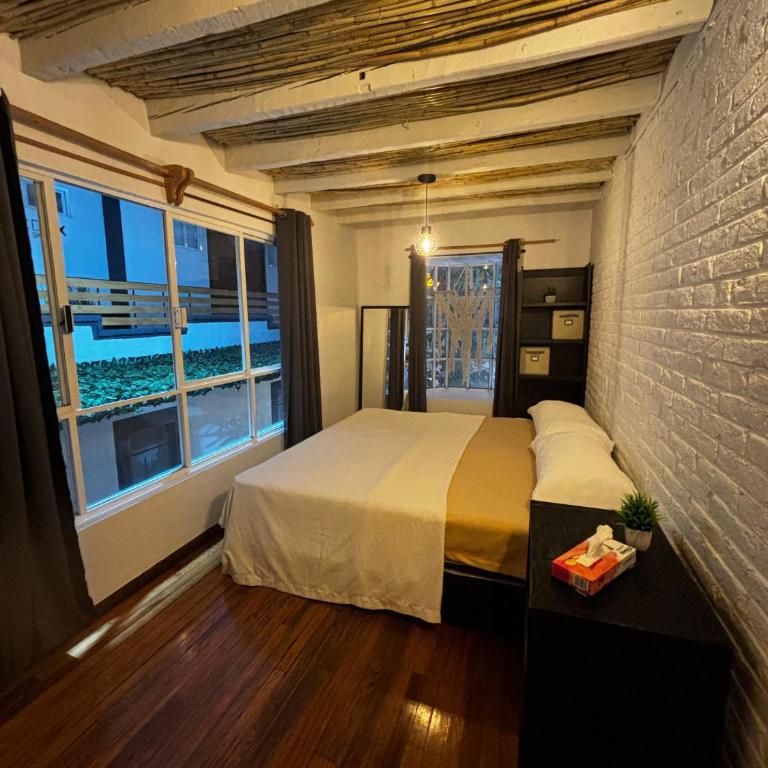 Casa Columpio - Deluxe King Suite - 1