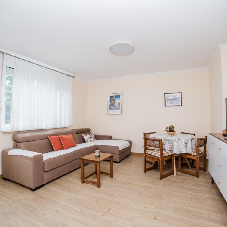 Pizana Budva Central - One-Bedroom Apartment - 2