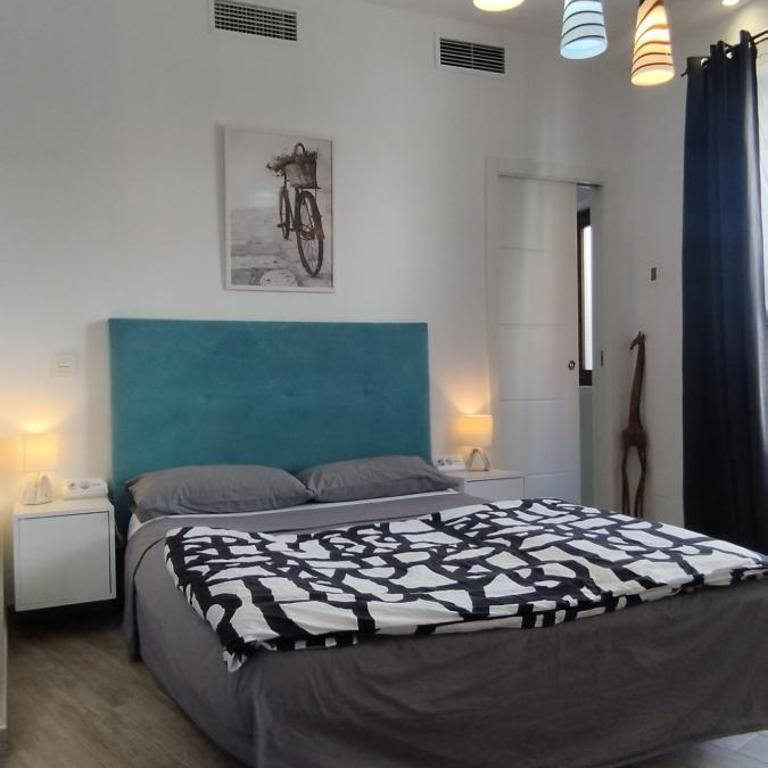 Altozano Room I, Estudió, centro de Málaga, GayFriendly, Wi-Fi gratis - Habitación Doble con baño privado - 1