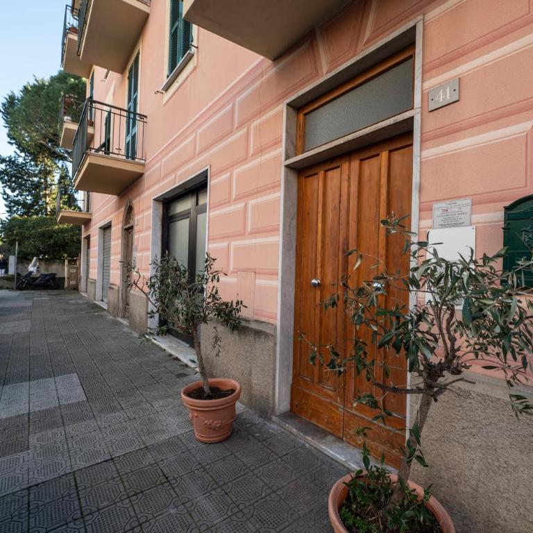 230 - Casa di Ginny a Sestri Levante, 500 Metri dal Mare e spiaggia - PARCHEGGIO GRATIS INCLUSO NEW! - Appartamento con 2 Camere da Letto - 4