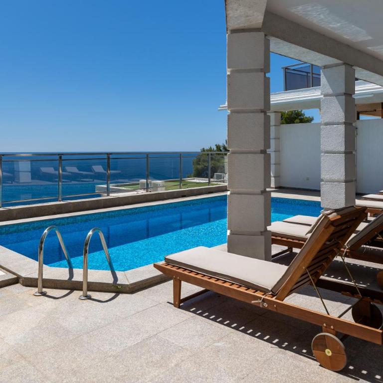 Private swimming pool three-story apartment with a superb view - Vila sa 3 Spavaće Sobe - 3