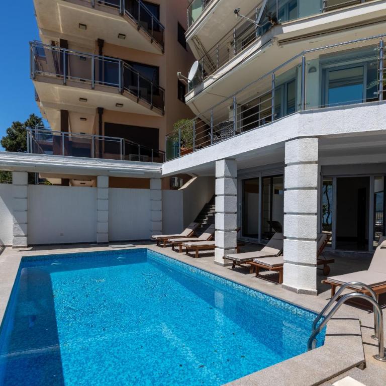 Private swimming pool three-story apartment with a superb view - Vila sa 3 Spavaće Sobe - 9