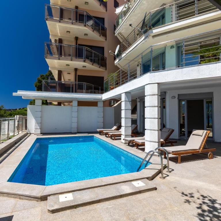 Private swimming pool three-story apartment with a superb view - Vila sa 3 Spavaće Sobe - 10
