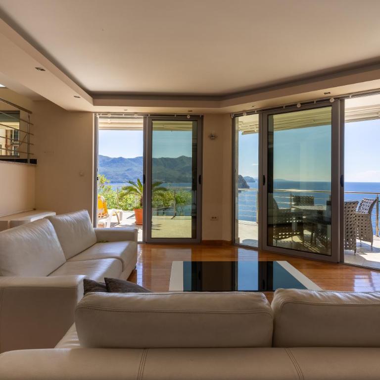 Private swimming pool three-story apartment with a superb view - Vila sa 3 Spavaće Sobe - 16