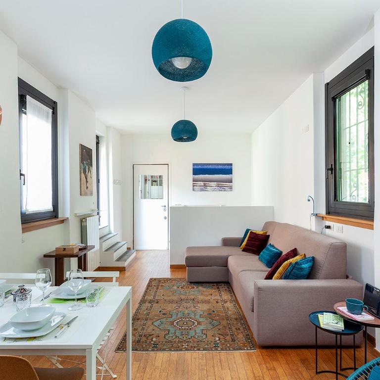 Duplex luminoso in zona residenziale - Appartamento con 1 Camera da Letto - 1