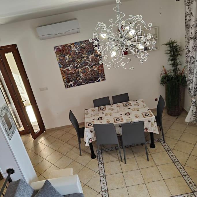 Honey Fede - Three-Bedroom Townhouse - 9