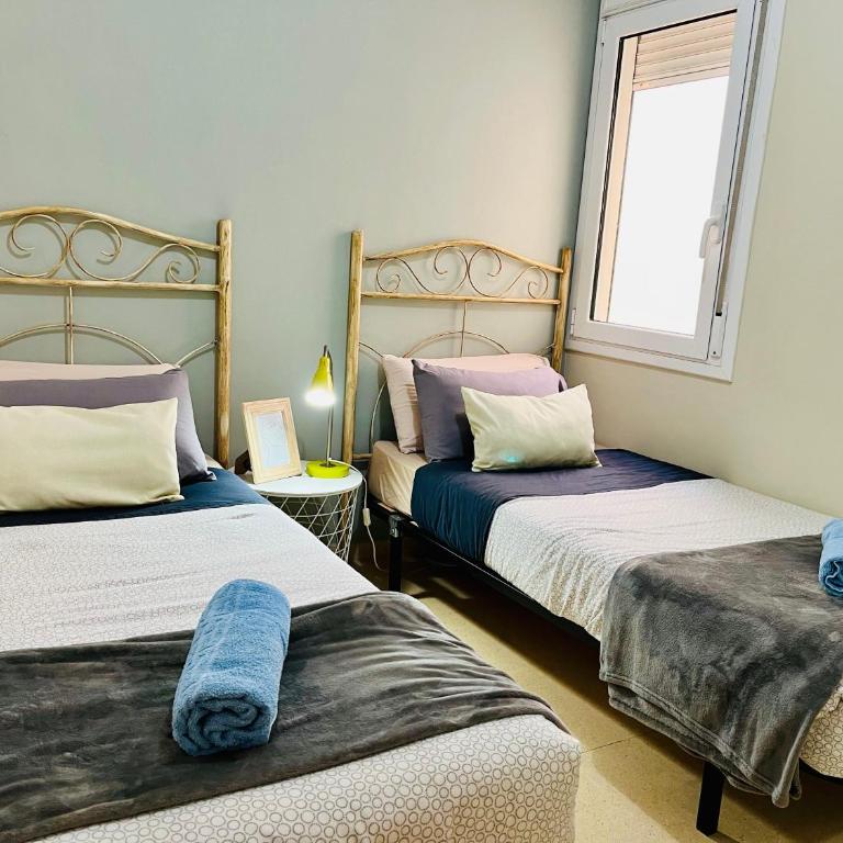 Magic Camp Nou - Three-Bedroom Apartment - 14