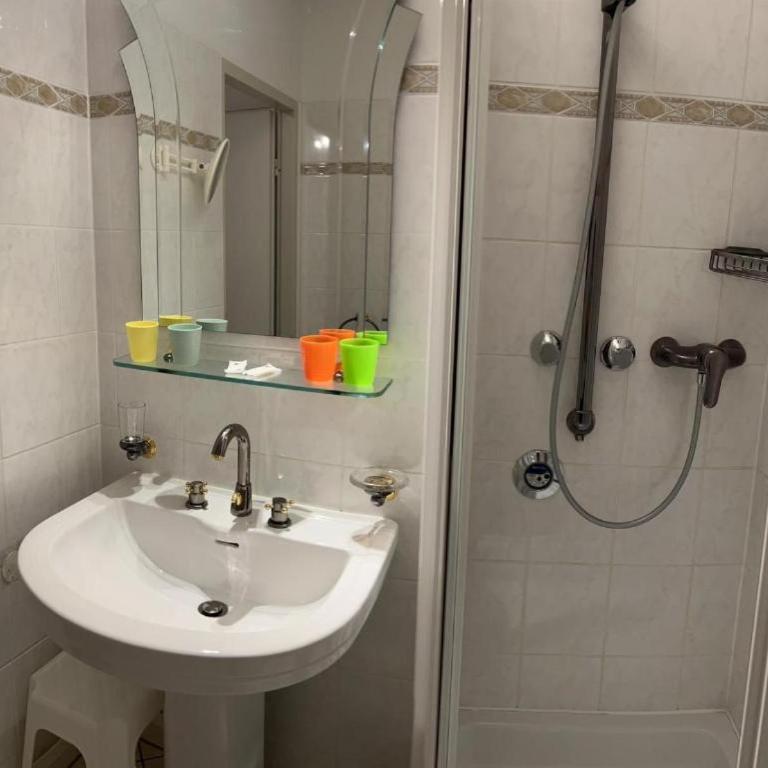 98, Bergblick, 2 Schlafzimmer, Dusche , WC, Küche, Wohnzimmer - Apartment mit 2 Schlafzimmern - 7