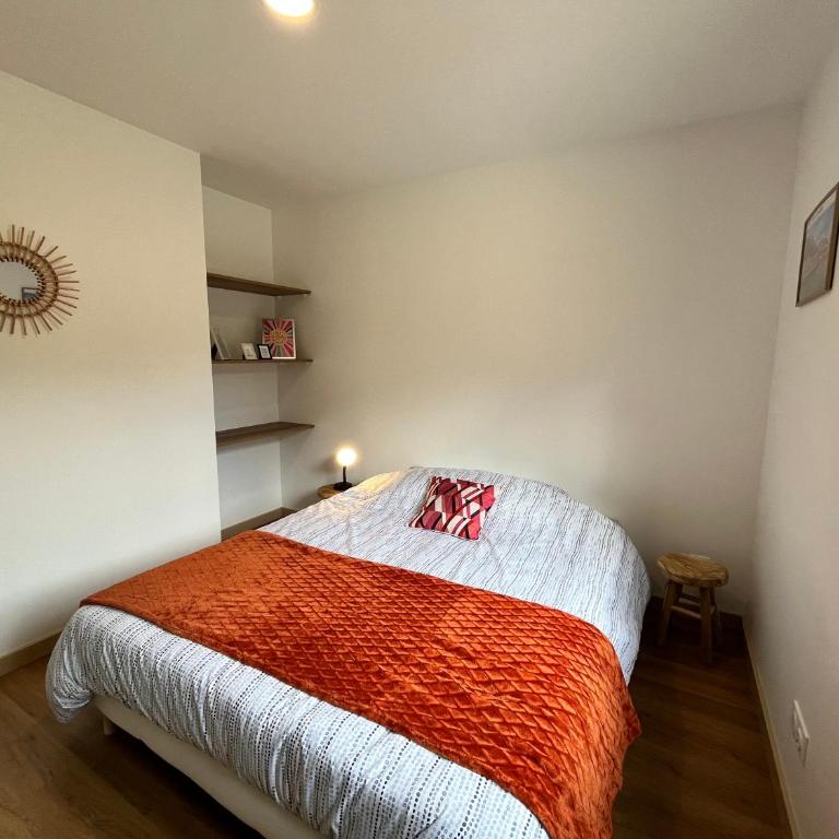 Gîte neuf au calme, RDC, Terrasse, Parking, 2 chambres, Clim - Appartement 2 Chambres - 46
