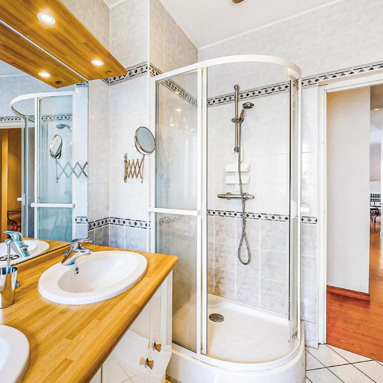 Cozy Apartment In Cauterets - Appartement 3 Chambres - 30