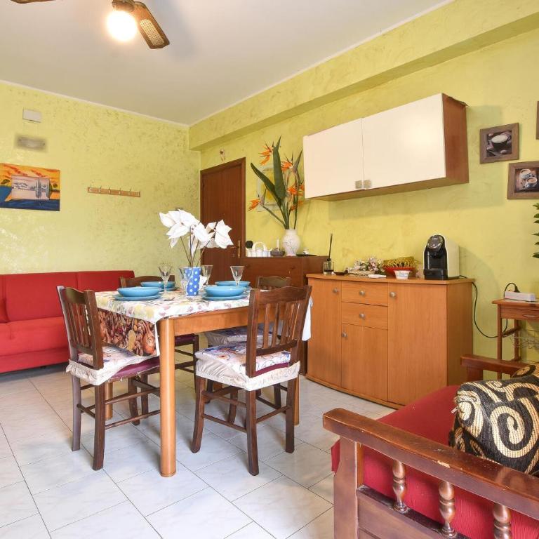 2 Bedroom Stunning Apartment In Mascali - Appartamento con 2 Camere da Letto - 8
