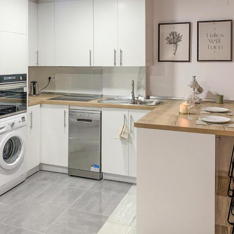 Lovely Apartment In Marbella With Wifi - Apartamento de 1 dormitorio - 5