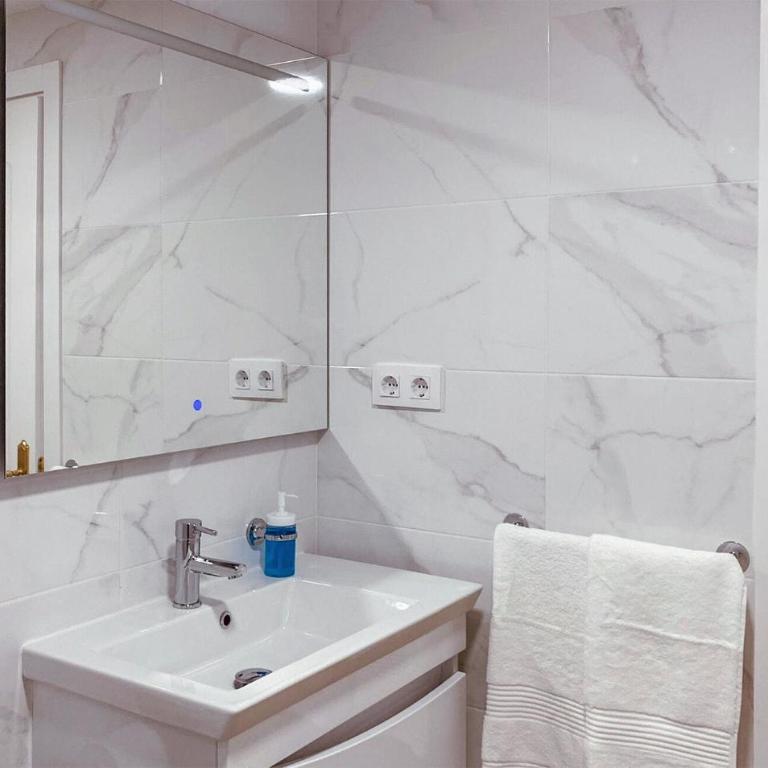 Lovely Apartment In Marbella With Wifi - Apartamento de 1 dormitorio - 14