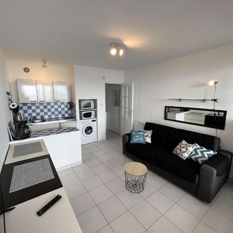 Studio confortable avec balcon et lave-linge à Saint-Jean-de-Monts - FR-1-224C-302 - Appartamento - 7