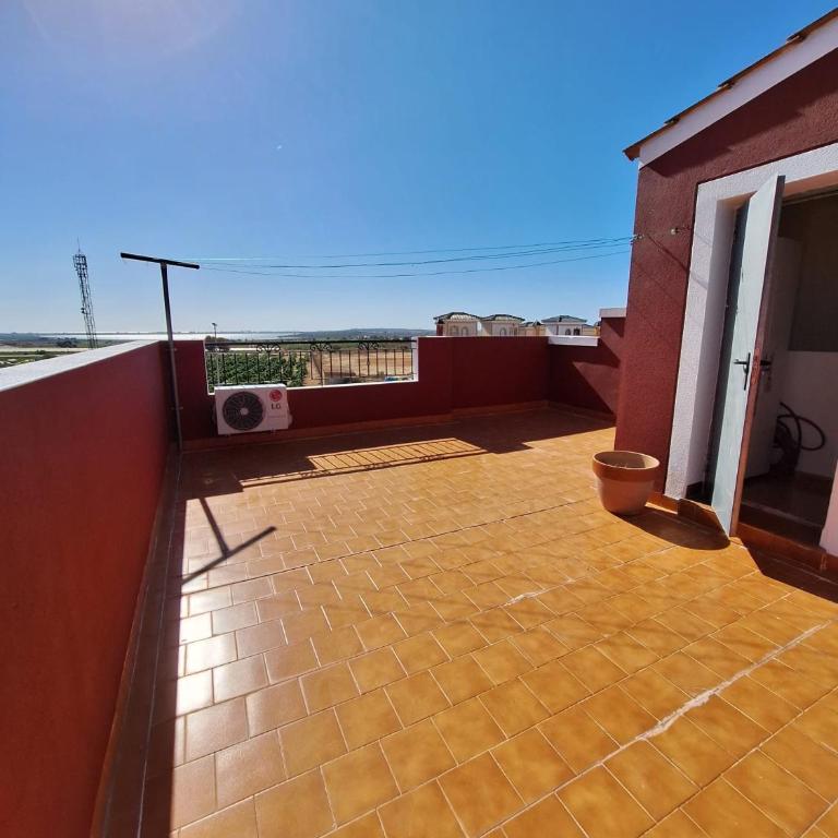 Casa Azul Los Montesinos - Three-Bedroom House - 28