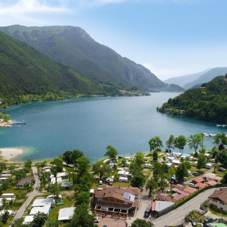 Camping Al Lago Ledro - Appartamento con 1 Camera da Letto e Vista Lago - 1