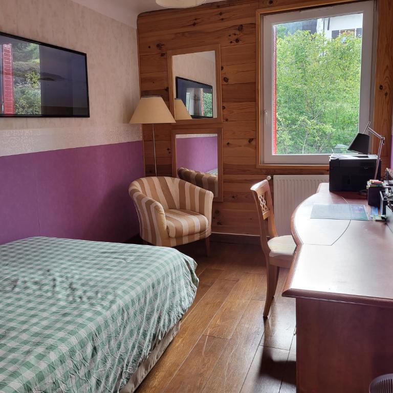 Dans un village savoyard a 1000 m d'altitude bel appartement spacieux de140m2 avec vue magnifique sur la montagne - Appartement avec Vue sur la Montagne - 30