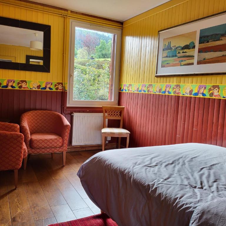 Dans un village savoyard a 1000 m d'altitude bel appartement spacieux de140m2 avec vue magnifique sur la montagne - Appartement avec Vue sur la Montagne - 27